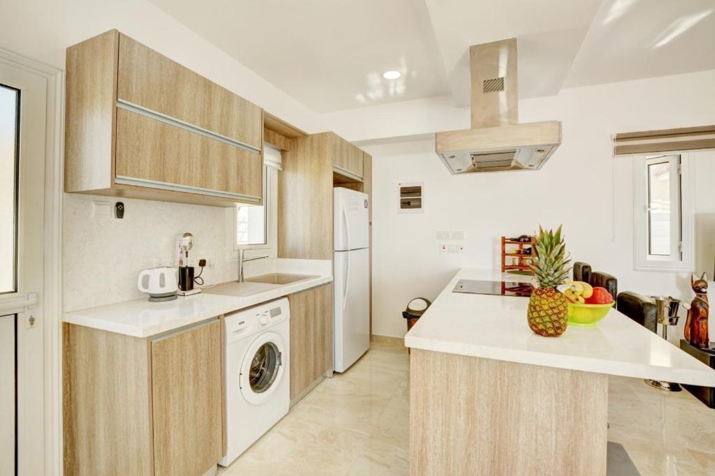 Villa Mario - 2Min Walk From Kapparis Beach Paralimni Zewnętrze zdjęcie